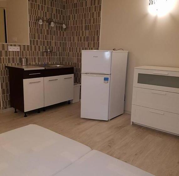 ペンション Penzión Kormoš