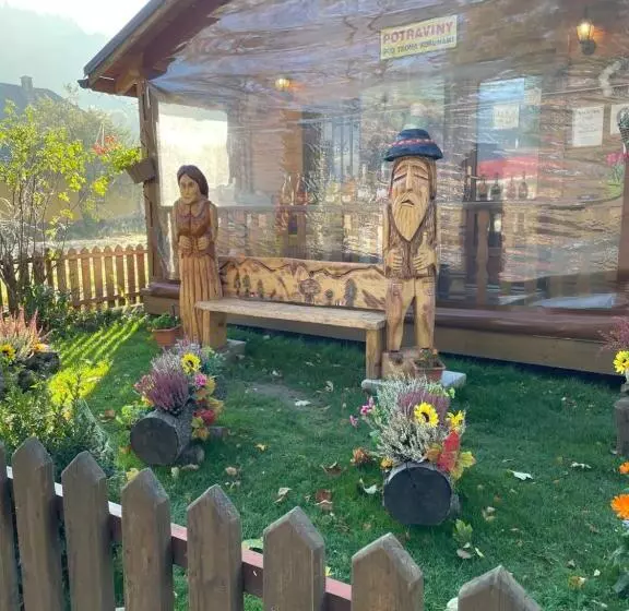 Majatalo Penzión Pod Troma Korunami