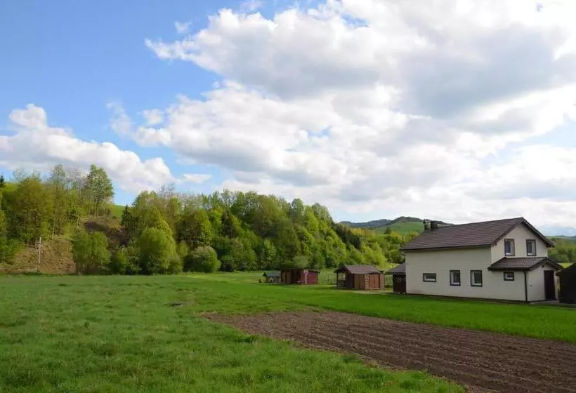 Majatalo Penzión Pod Troma Korunami