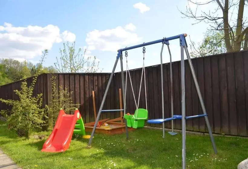 Majatalo Penzión Pod Troma Korunami