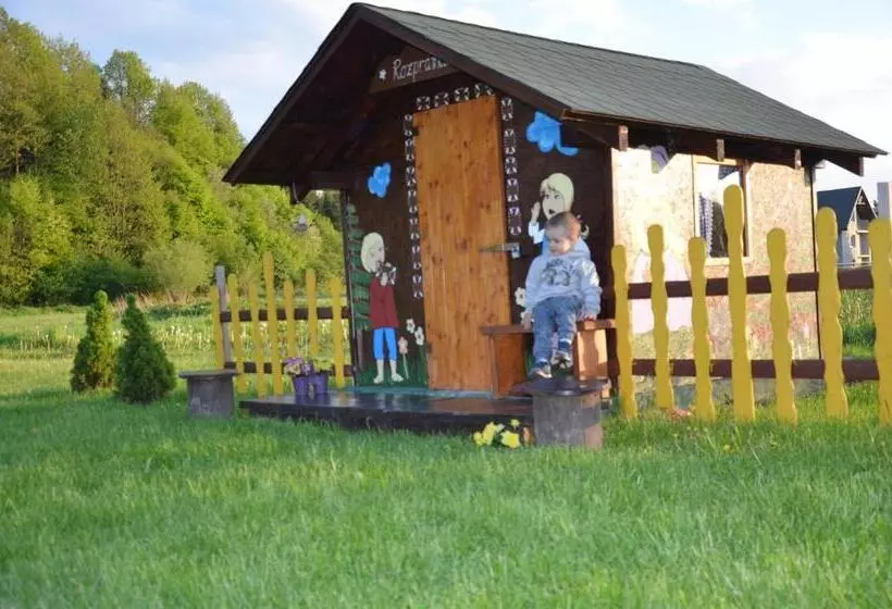 Majatalo Penzión Pod Troma Korunami