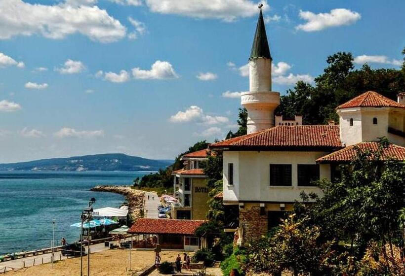 پانسیون Villa Holly