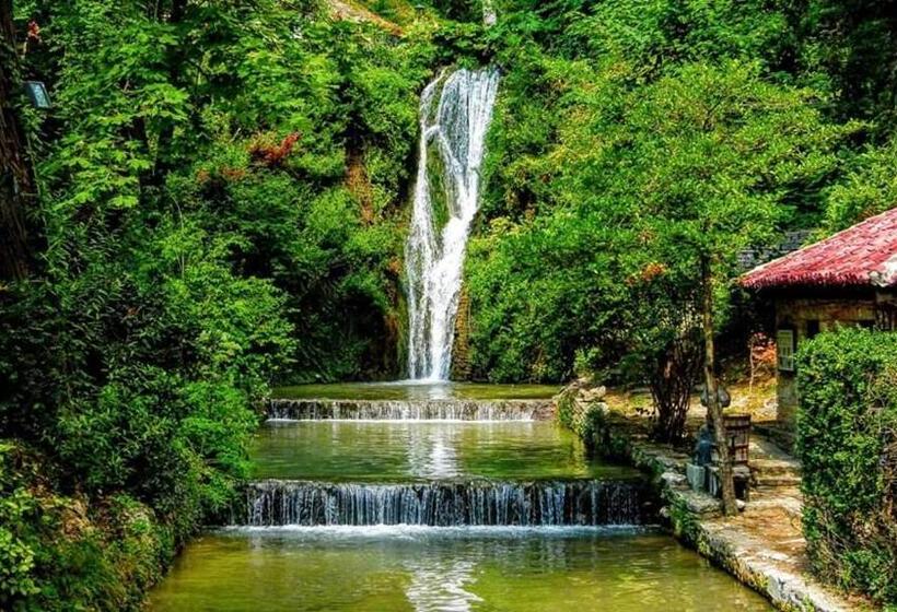 پانسیون Villa Holly