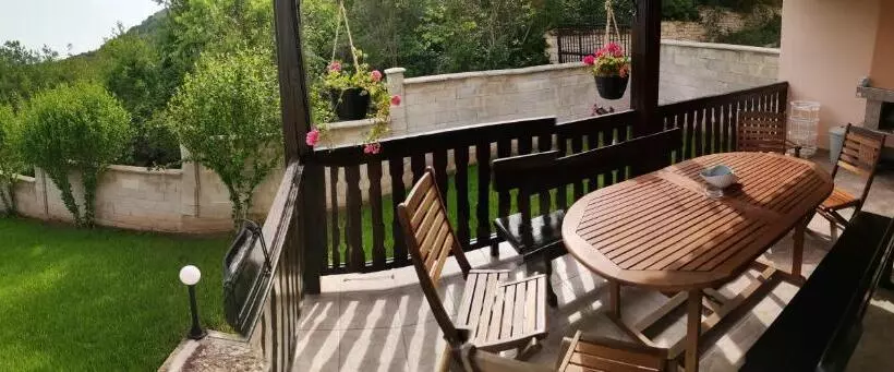 ペンション Villa Holly