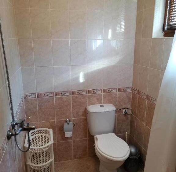 پانسیون Villa Holly