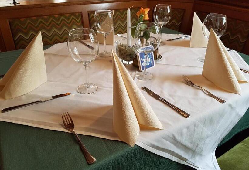 호스텔 Gasthof Restaurant Steirereck N