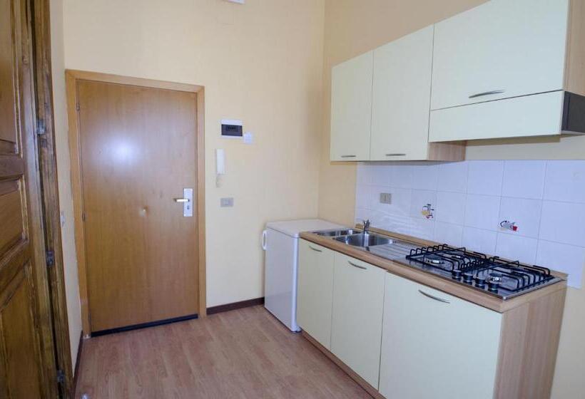 ベッドアンドブレックファースト Antico Rione