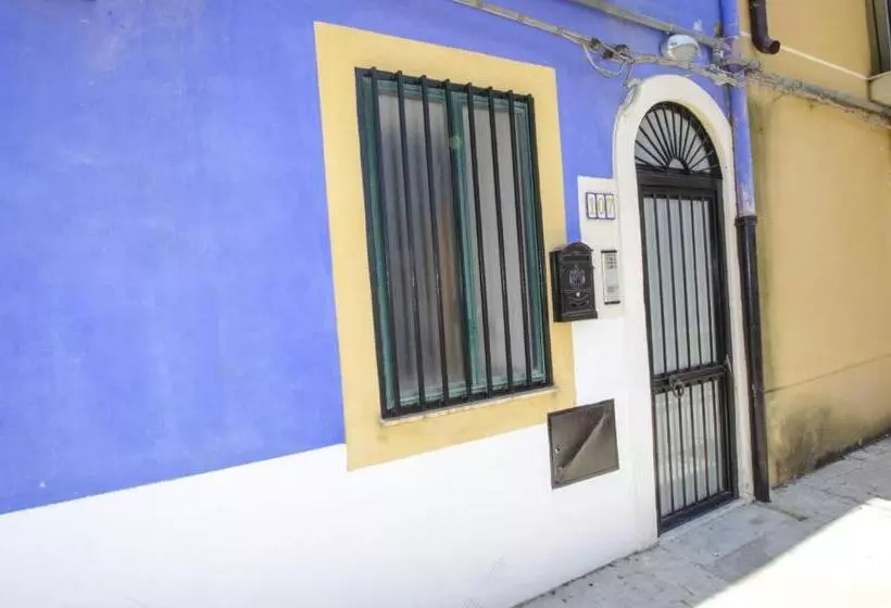 ベッドアンドブレックファースト Antico Rione