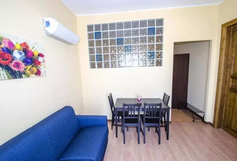 ベッドアンドブレックファースト Antico Rione