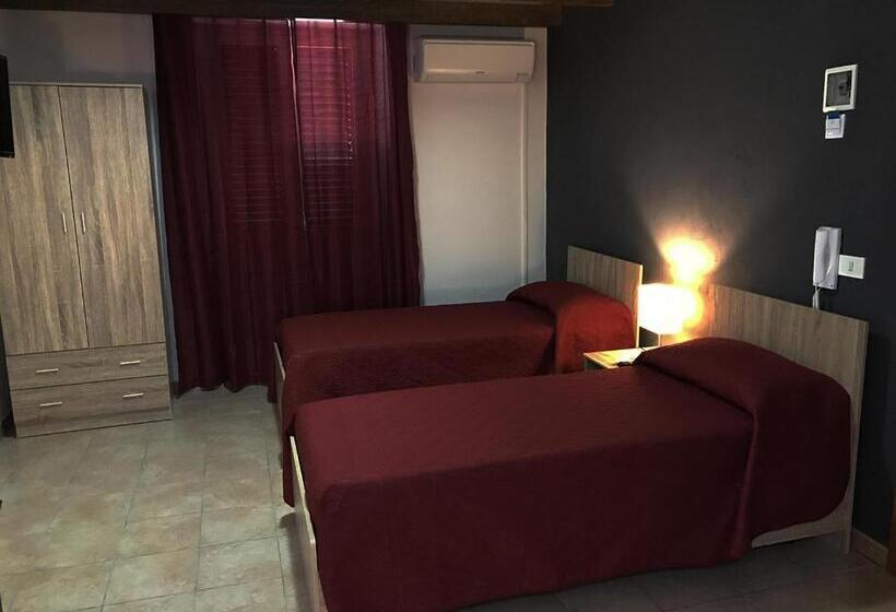 ベッドアンドブレックファースト Antico Rione