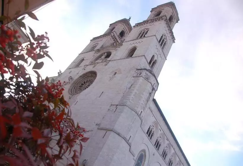 ベッドアンドブレックファースト Antro Delle Muse