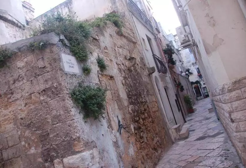 ベッドアンドブレックファースト Antro Delle Muse