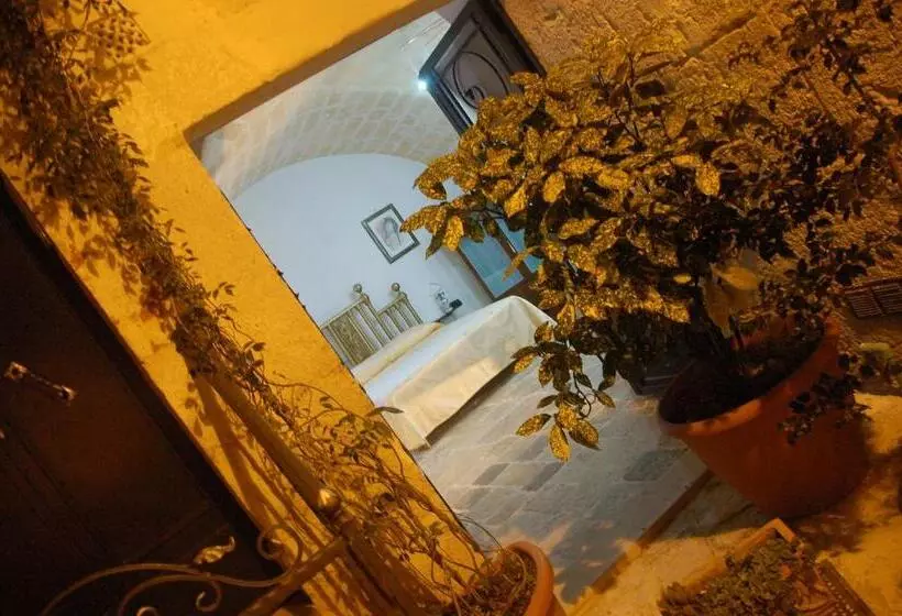 ベッドアンドブレックファースト Antro Delle Muse