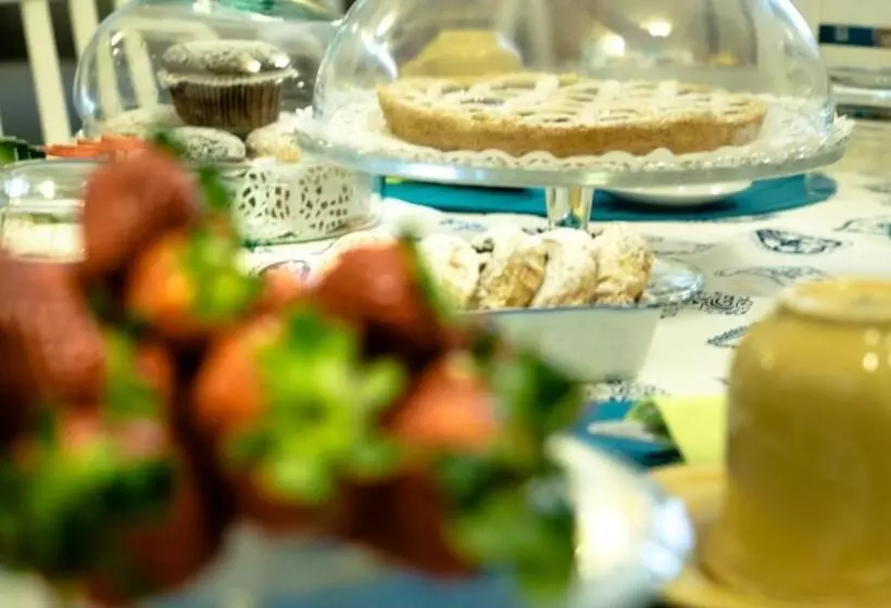 تختخواب و صبحانه Donna Isabella