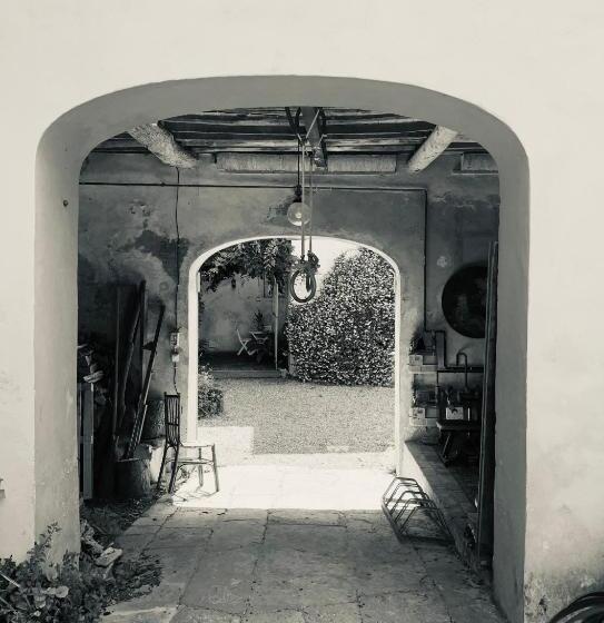 تختخواب و صبحانه Il Casale Di Villa Rossi