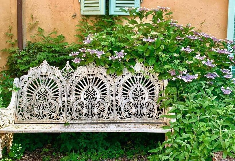 تختخواب و صبحانه Il Casale Di Villa Rossi