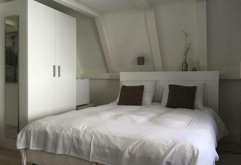 민박 Nine Streets Inn