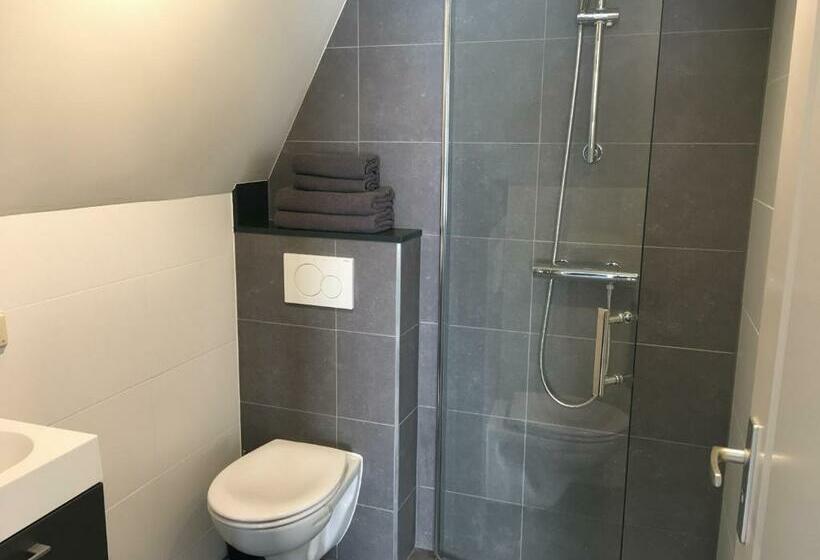 민박 Nine Streets Inn