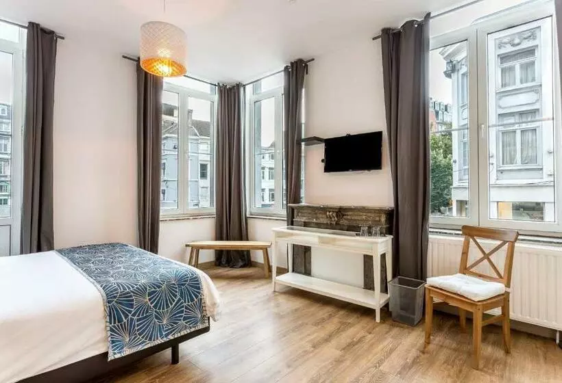 هتل Hôtel Cathédrale Liège