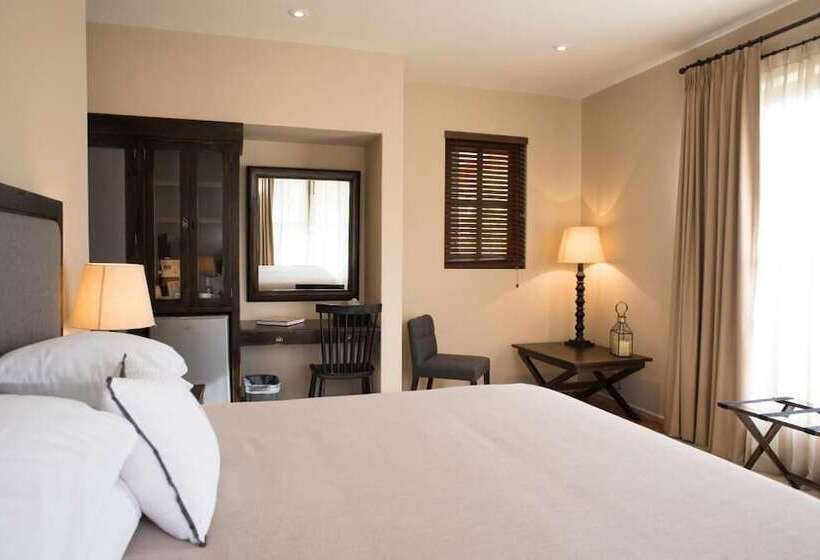 هتل Viñedos San Lucas