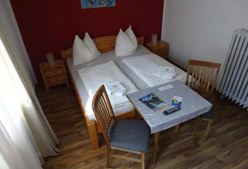 ペンション Gästehaus Posch