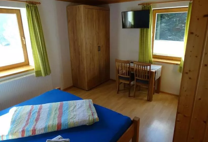 ペンション Gästehaus Posch