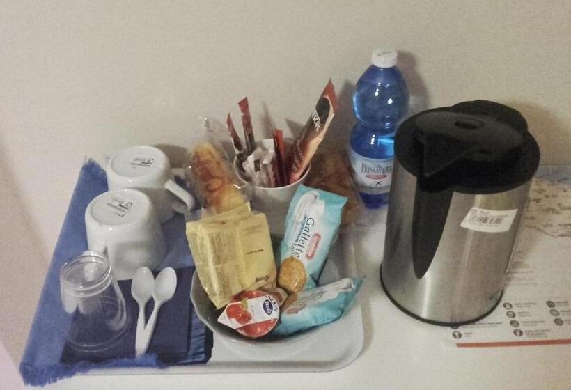 膳宿费 Hostal Al Porto