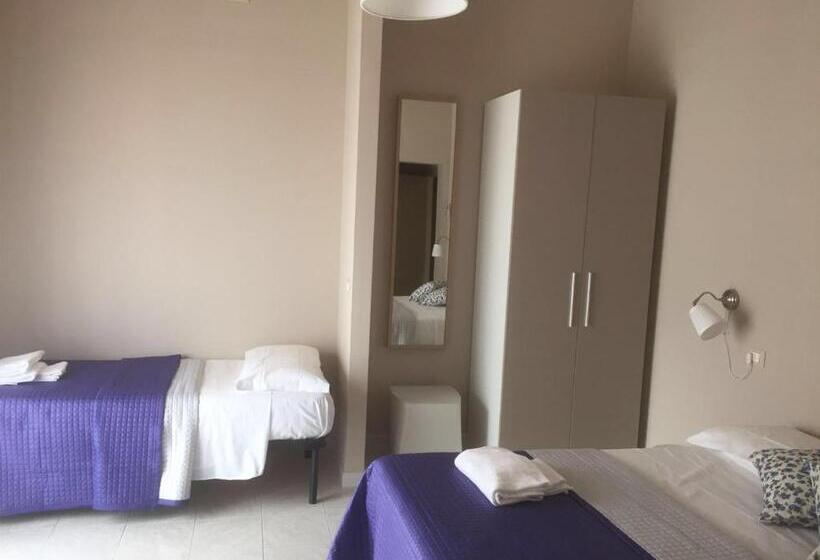 膳宿费 Hostal Al Porto