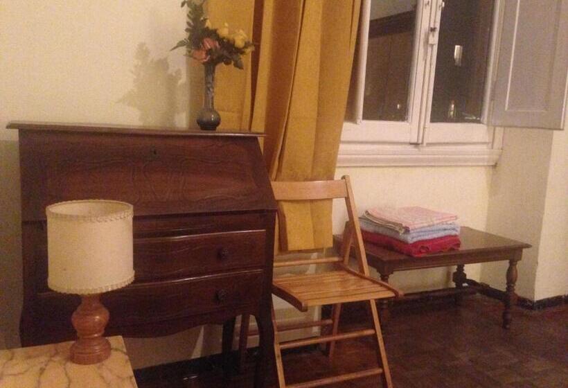 پانسیون House Steccuto