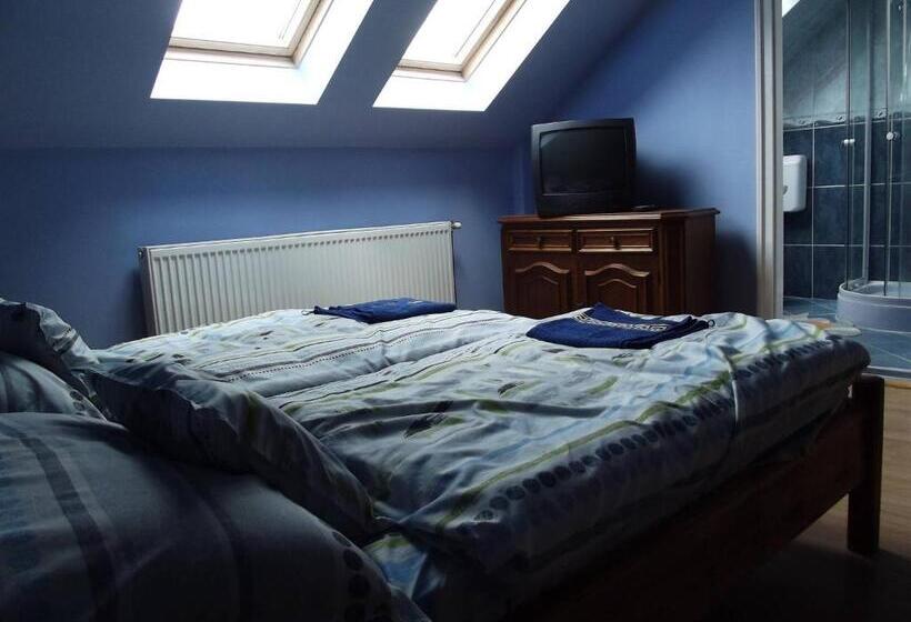 פנסיון öreg Diófa Vendégház