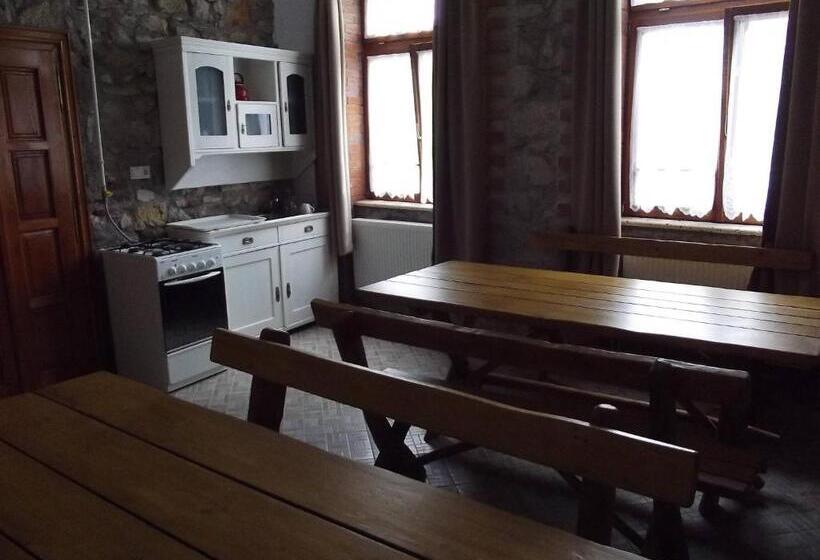 פנסיון öreg Diófa Vendégház