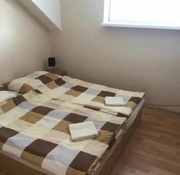 ペンション Turistická Ubytovňa Hotel Divin