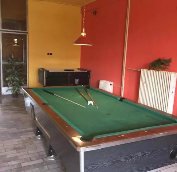 ペンション Turistická Ubytovňa Hotel Divin