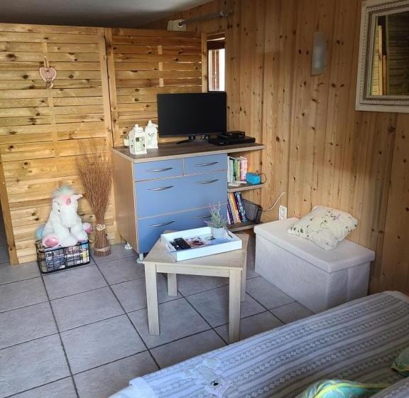 L Oree Des Bornes Appartement Avec Piscine