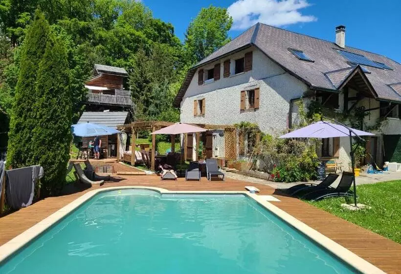 L Oree Des Bornes Appartement Avec Piscine