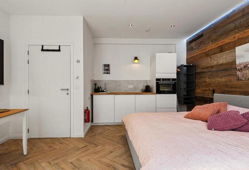 Suite City Center In Quiet Street & Airco