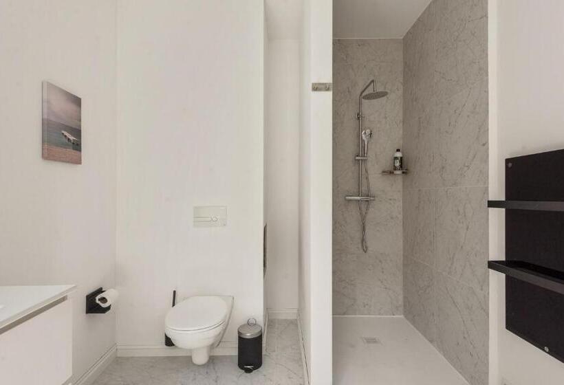 Suite City Center In Quiet Street & Airco