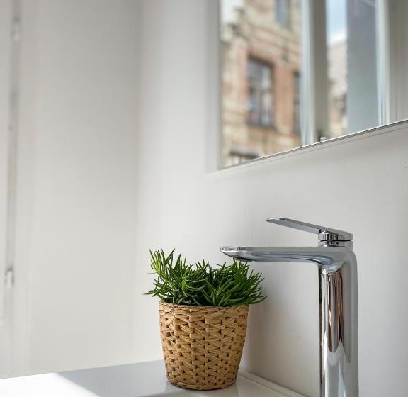 Suite City Center In Quiet Street & Airco