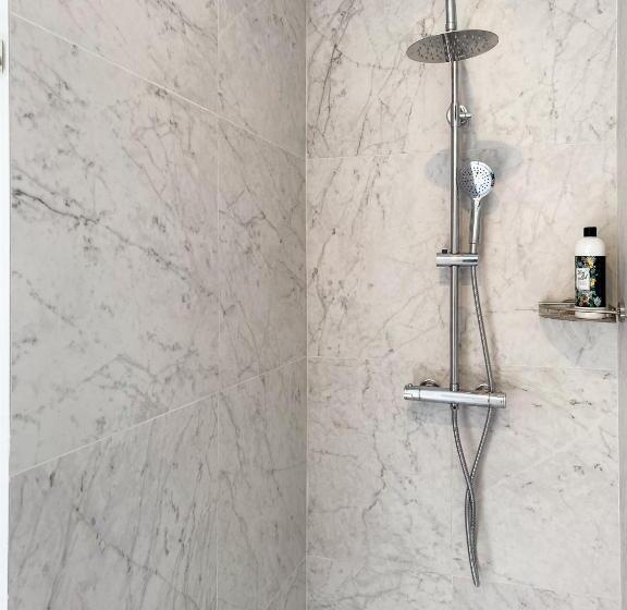 Suite City Center In Quiet Street & Airco