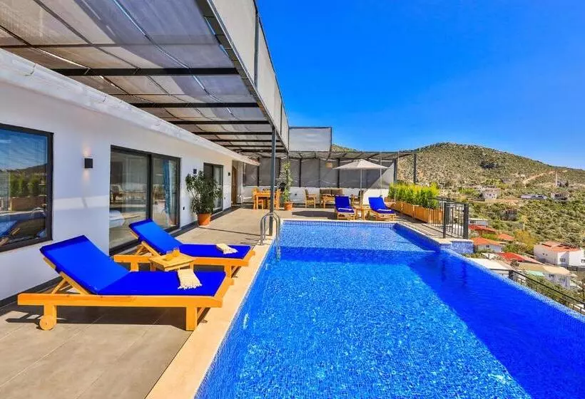 Villa Summery
