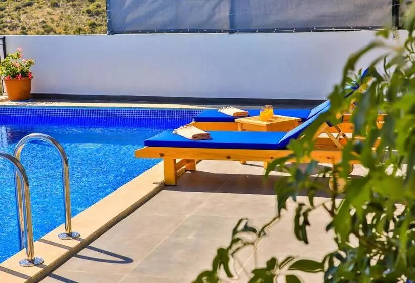 Villa Summery