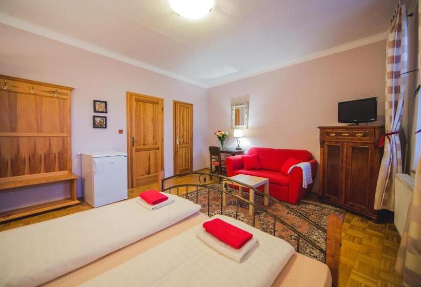 Albergue Penzion U Papoušků