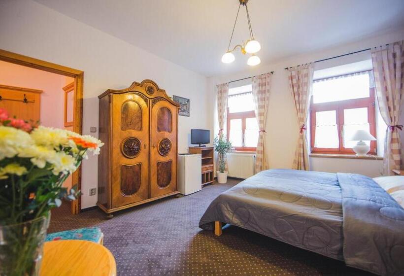 Albergue Penzion U Papoušků