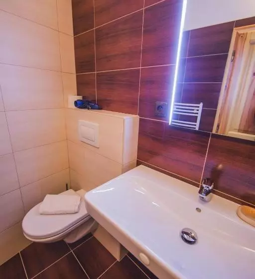 Retkeilymaja Penzion U Papoušků