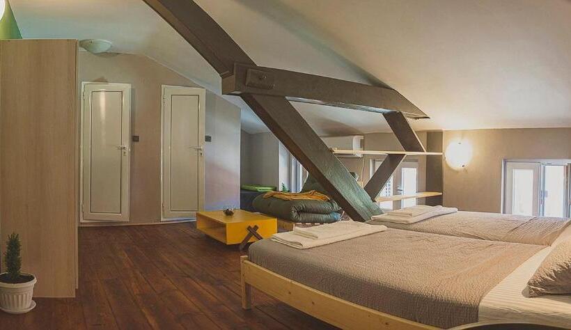 호스텔 Temple House