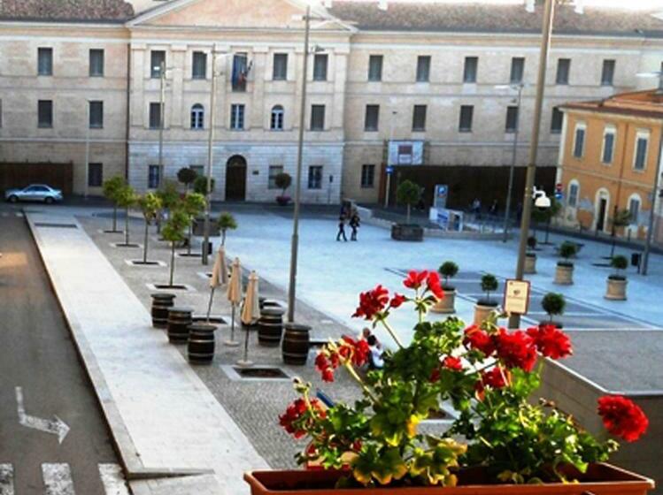 B&b Le Finestre Su Via Cavour