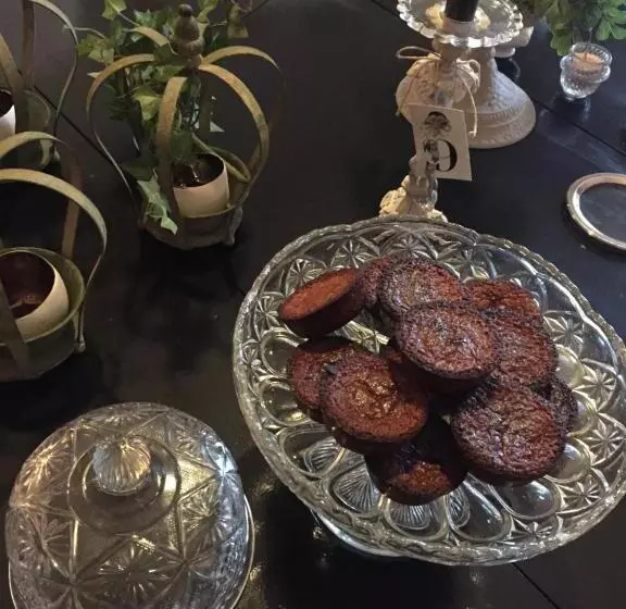 تختخواب و صبحانه Au 16 Place Saint Louis