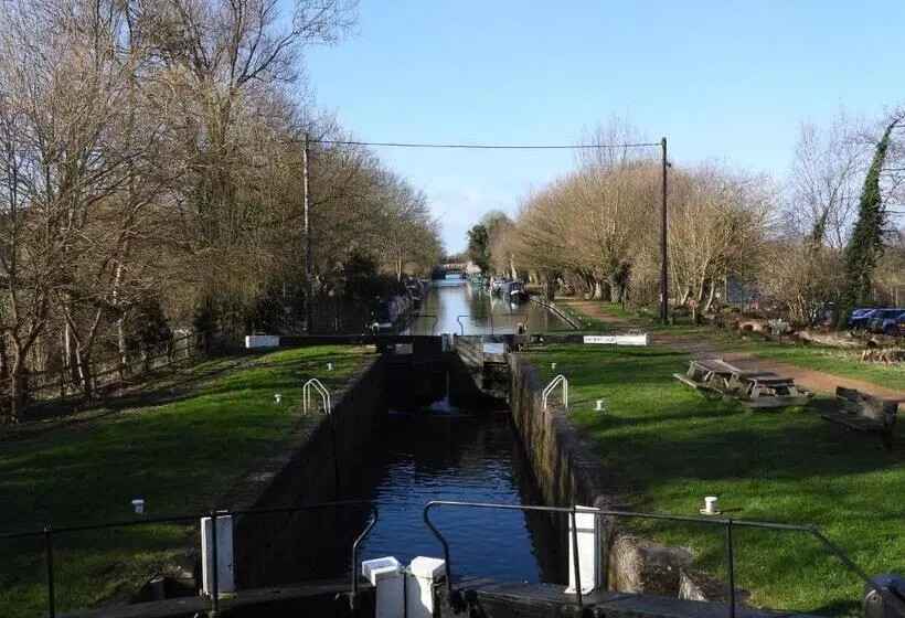 Charming Kintbury Cottage