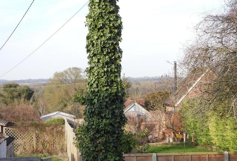 Charming Kintbury Cottage