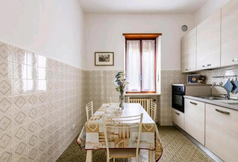 Fiori F   Le Joli Coin